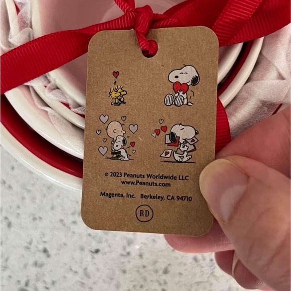 Rae Dunn snoopy measuring cups - Picture 3 of 3